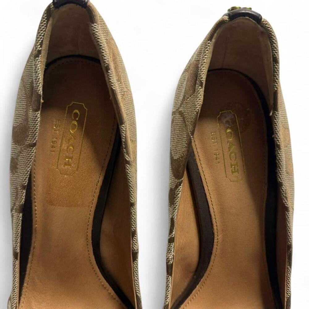 Coach Caya Signature Jacquard Logo  Pumps brown heels with signature logo size 7 - Picture 7 of 8